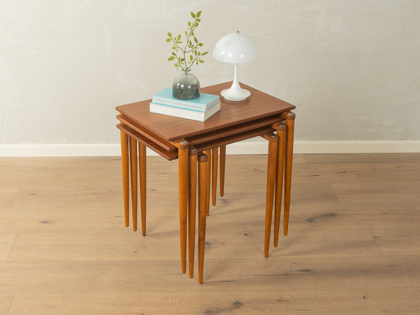 1960er Jahre Nesting tables, Opal Möbel