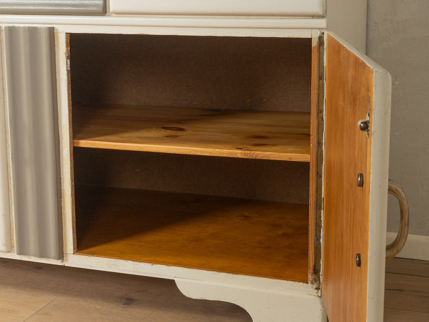 1920er Jahre Art Déco Küchenschrank