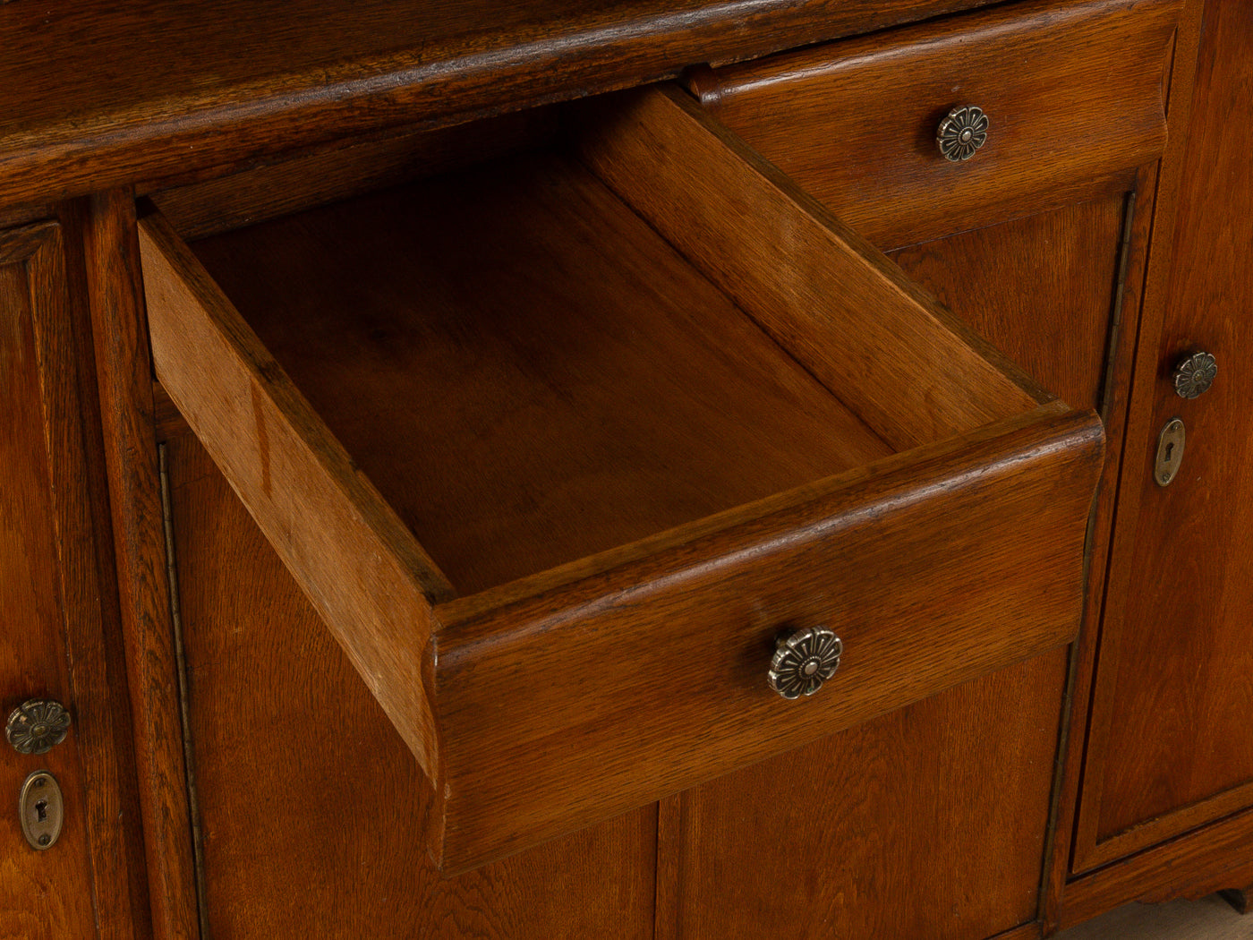 1920er Jahre Art déco Küchenschrank