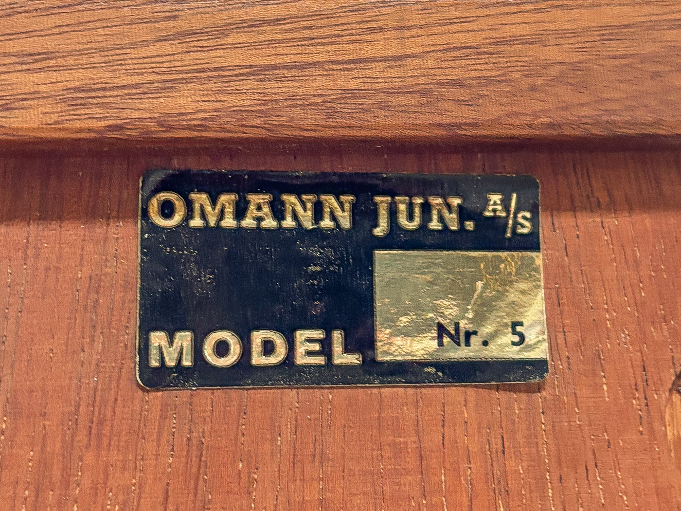 1960s dresser, Omann Jun.