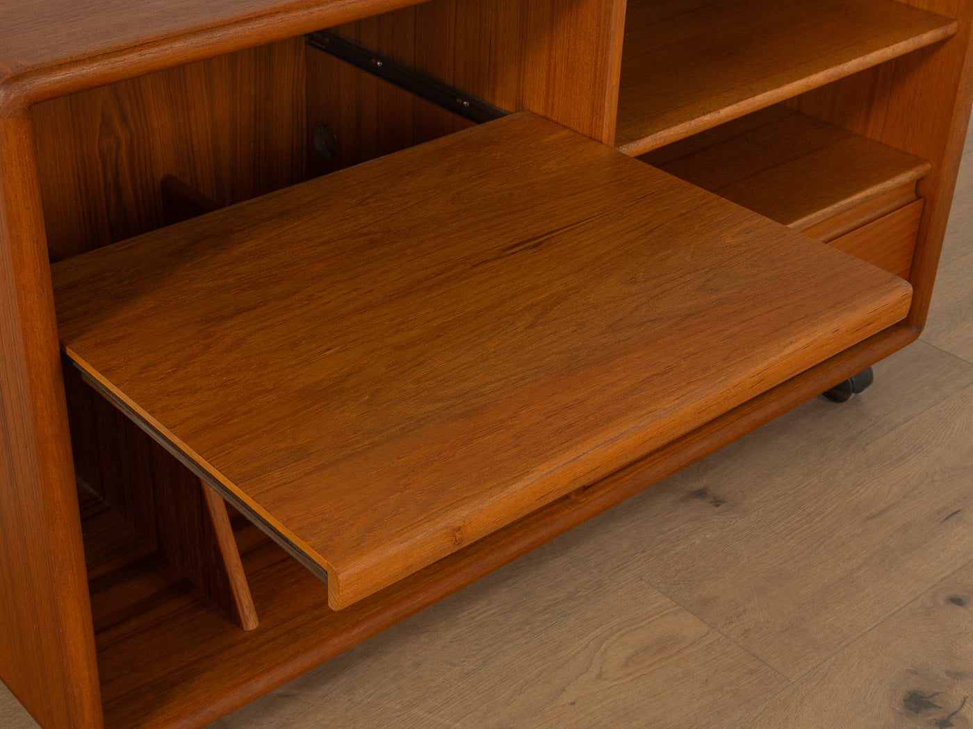 1960er Jahre HiFi-Rack, Dyrlund