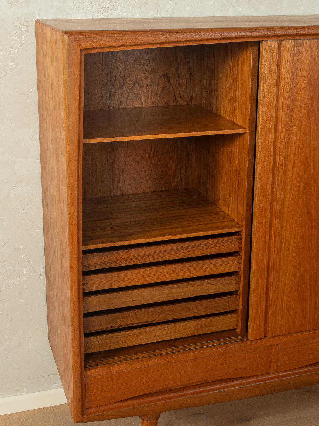 Highboard, Axel Christensen