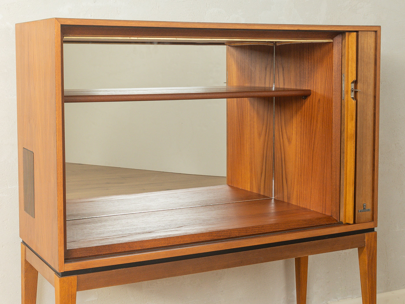 Exklusiver Barschrank