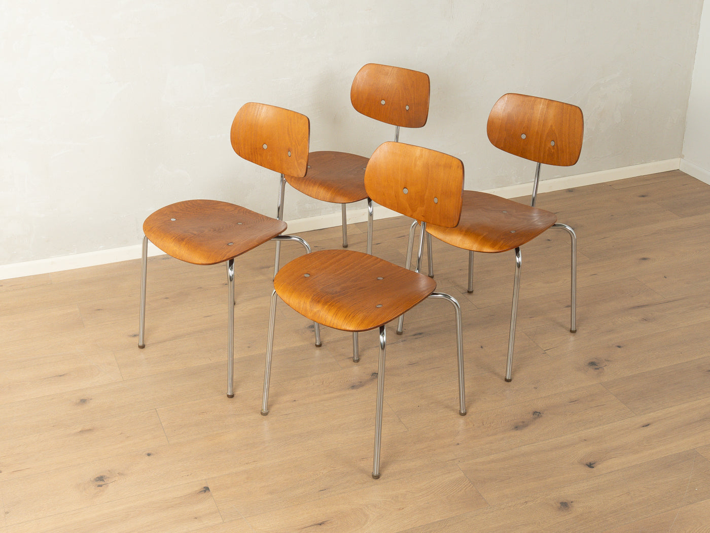 SE 68 Chairs, Egon Eiermann – MCF Select