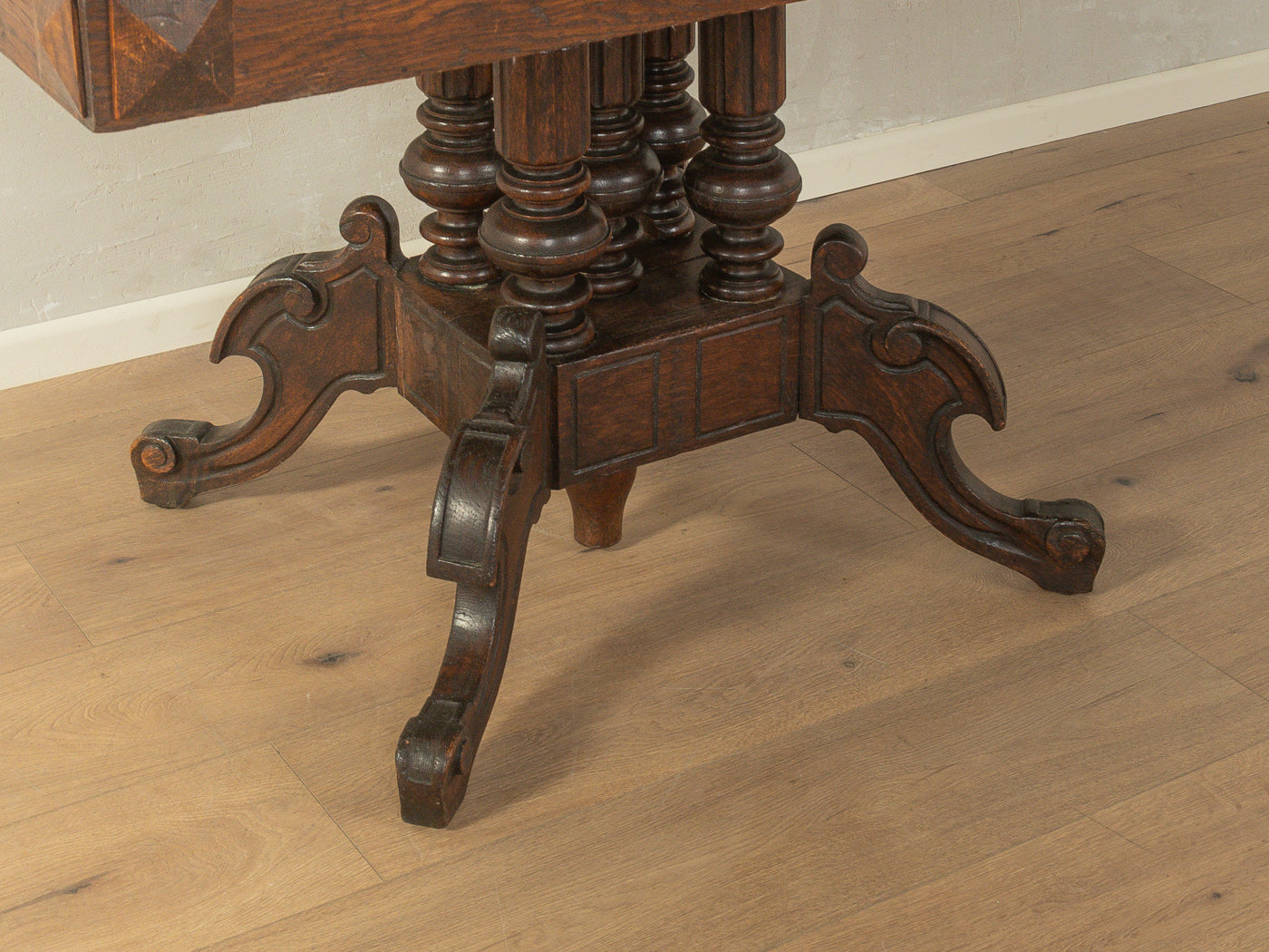 Gründerzeit Esstisch