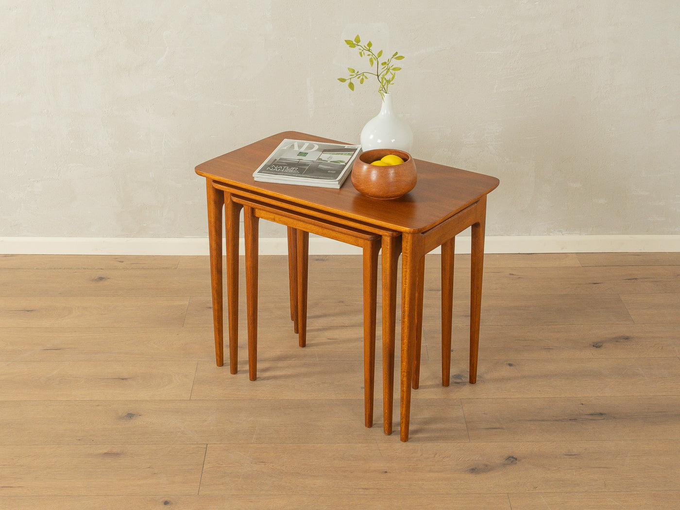 1960er Jahre Nesting Tables, Lotos