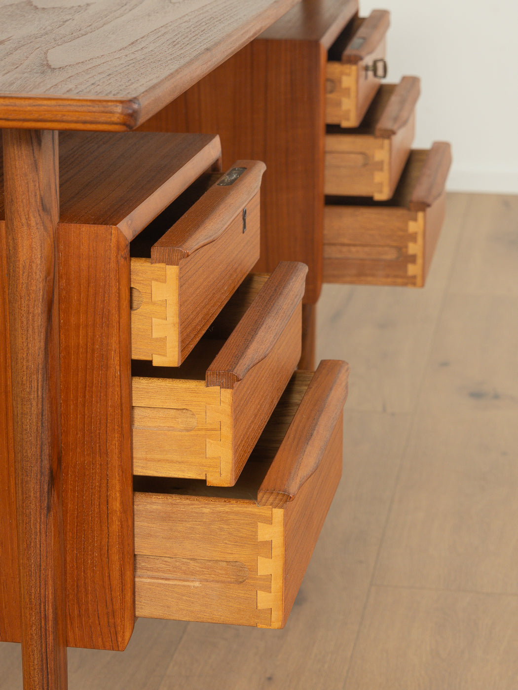 1960s Desk, Peter Løvig Nielsen