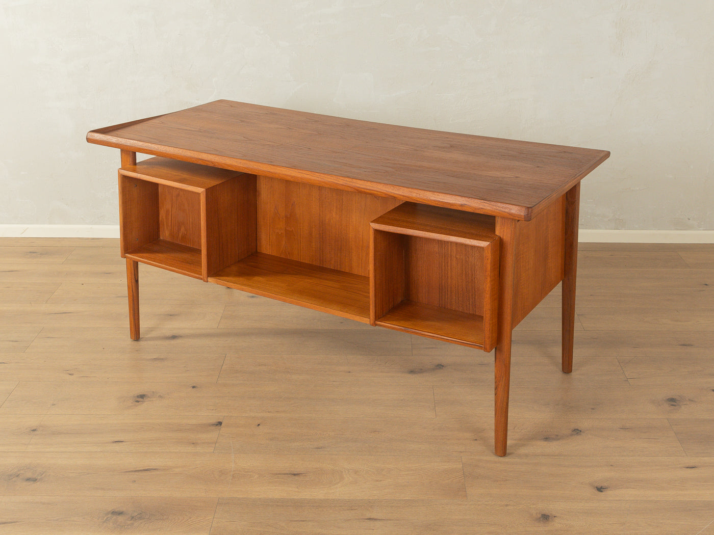1960s Desk, Peter Løvig Nielsen