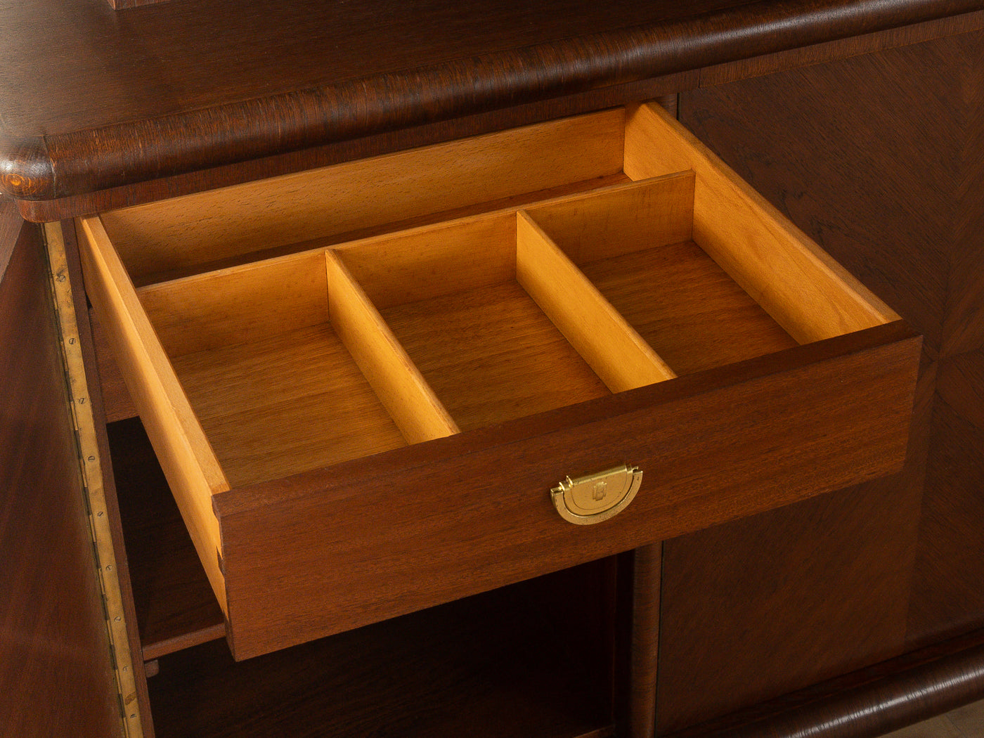 1920er Jahre Art déco Vitrine