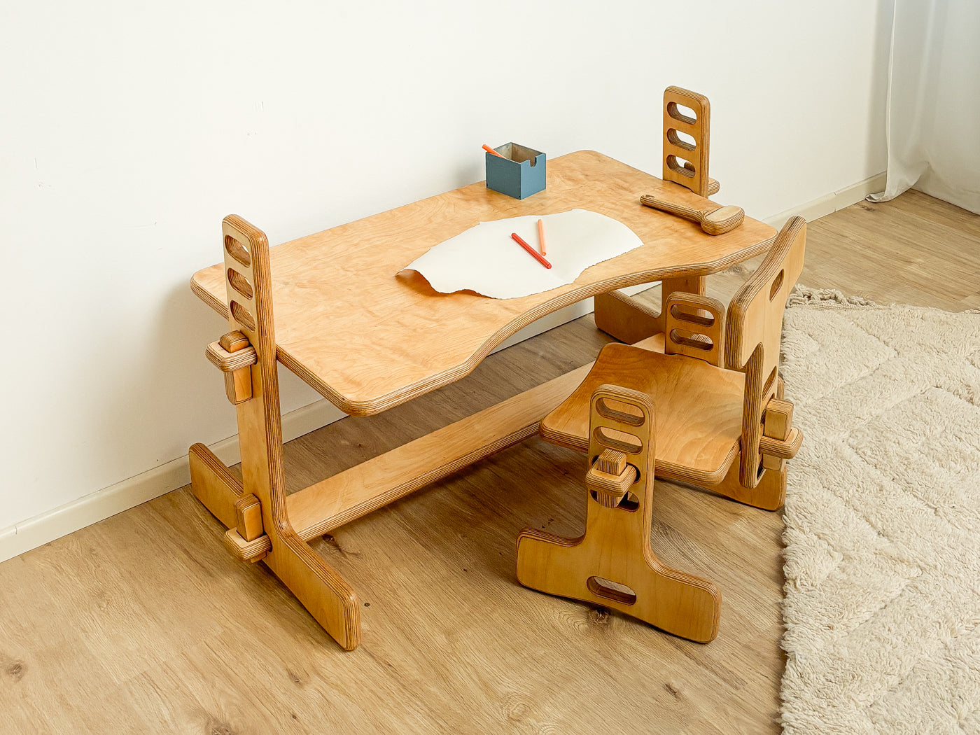 TOBIFANT desk & chair, Luigi Colani, kinderlübke