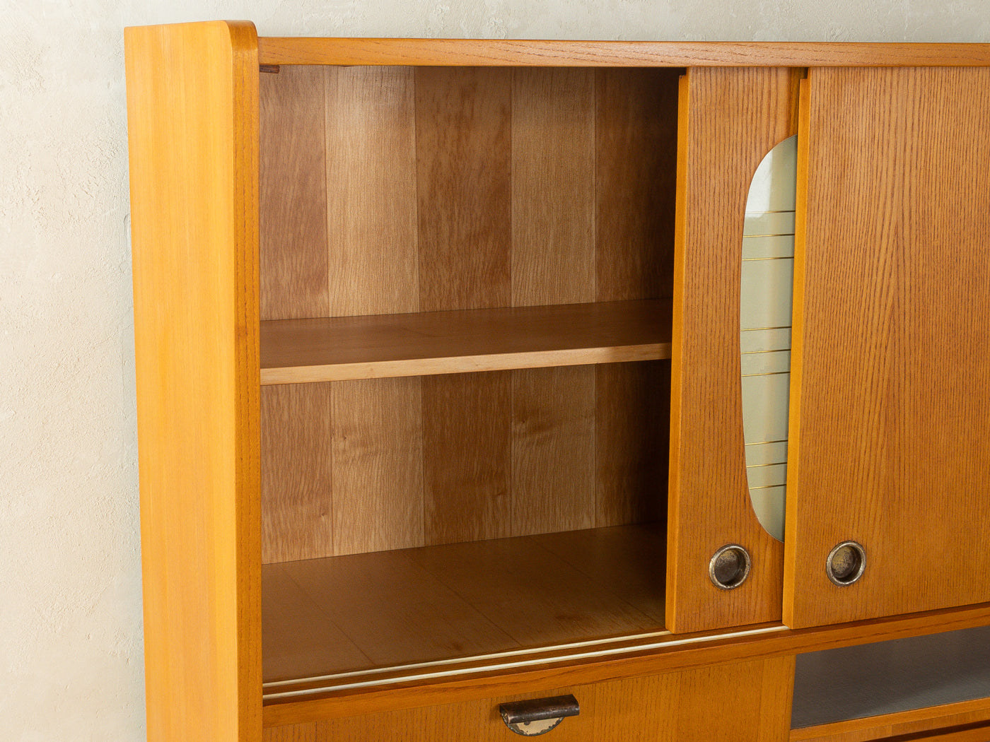 Zauberhafter Küchenschrank