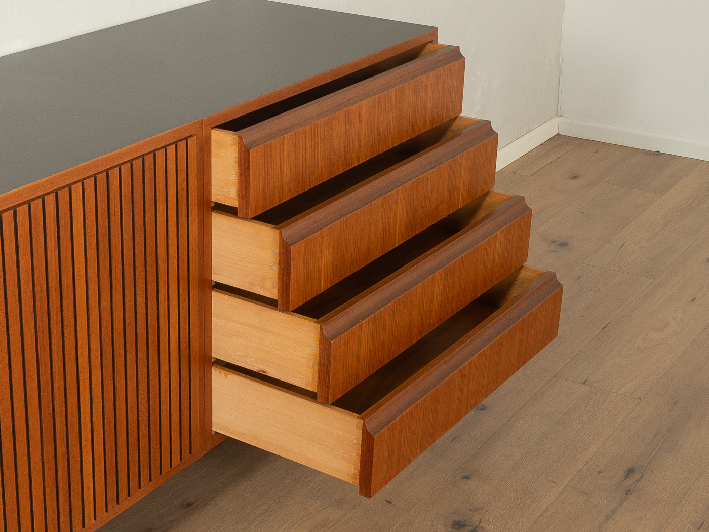 Einzigartiges Sideboard, Oldenburger Möbelwerkstätten