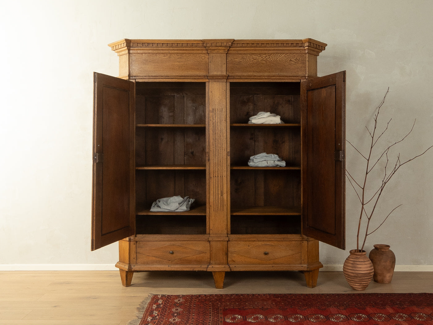 Klassizistischer Kleiderschrank, um 1840