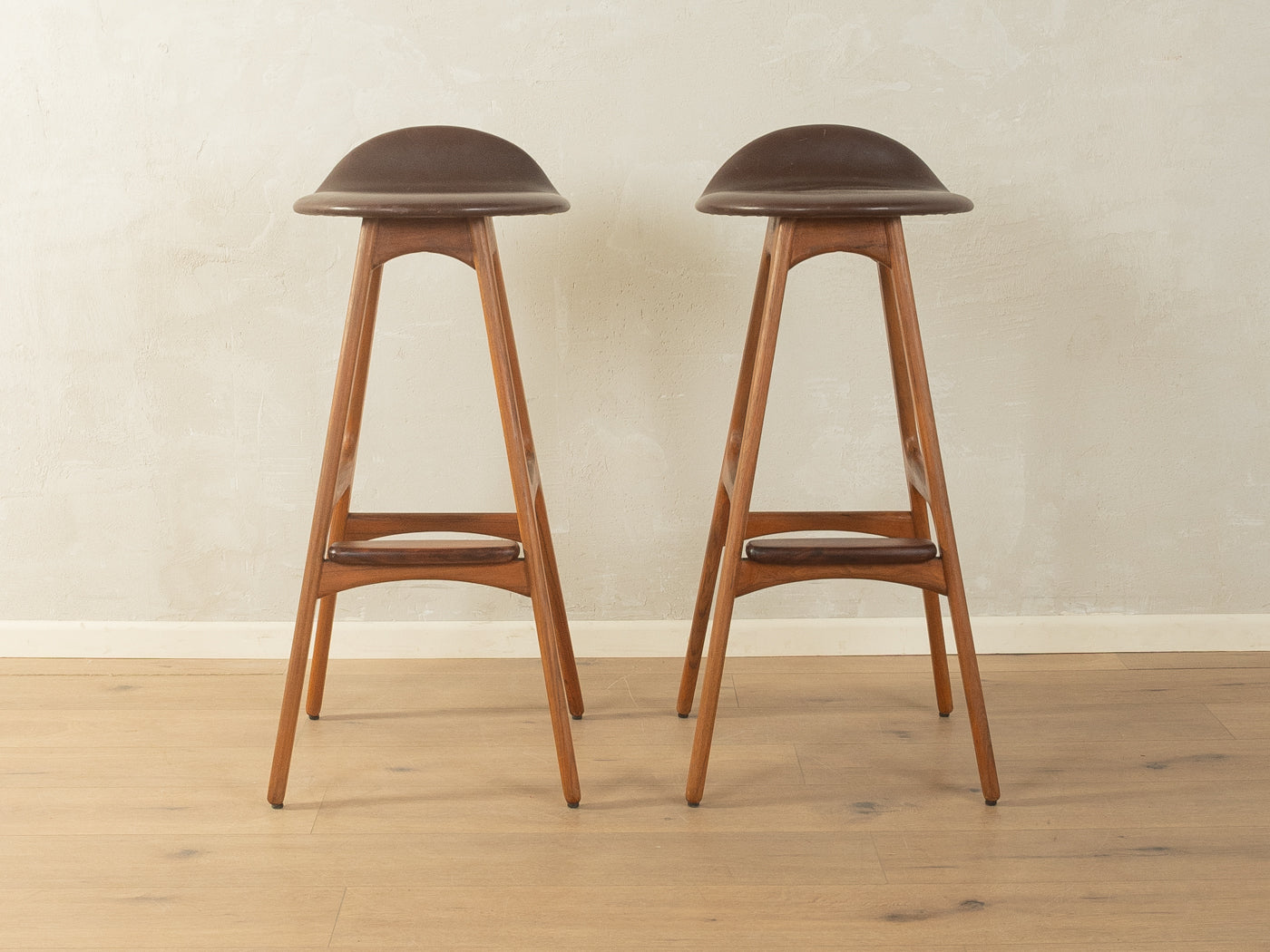 OD61 Barhocker, Erik Buch, Oddense Maskinsnedkeri A/S