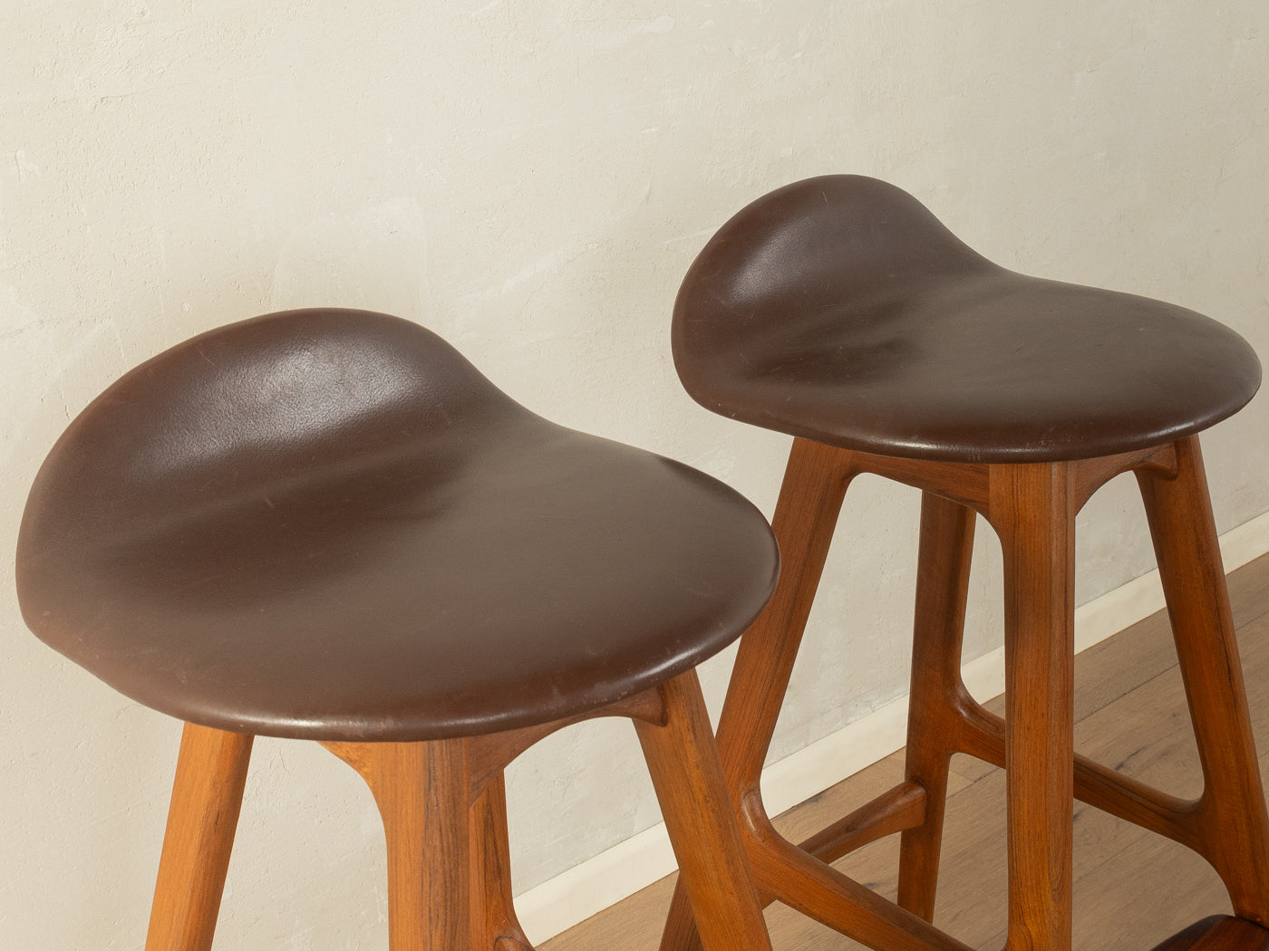 OD61 Barhocker, Erik Buch, Oddense Maskinsnedkeri A/S