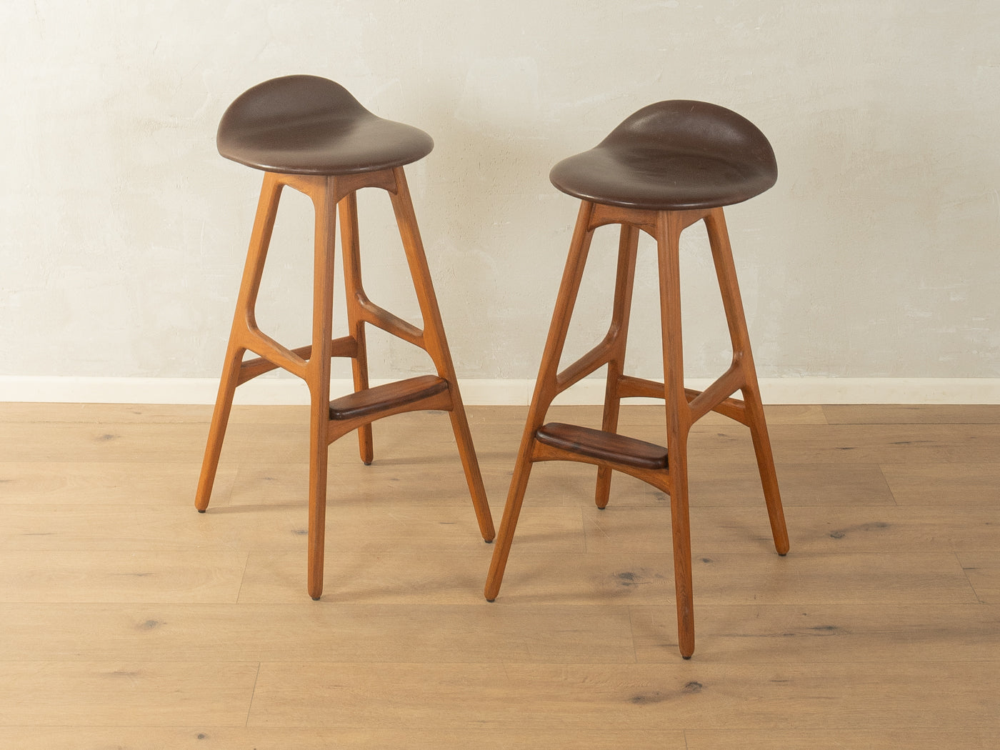 OD61 Barhocker, Erik Buch, Oddense Maskinsnedkeri A/S