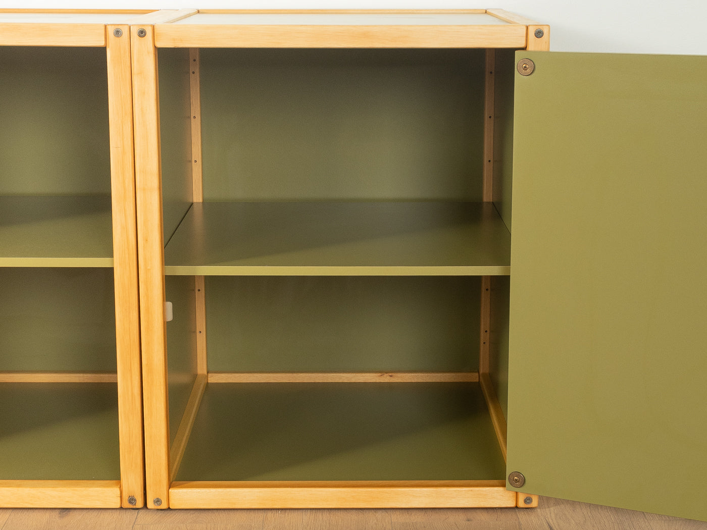 Flötotto chests of drawers