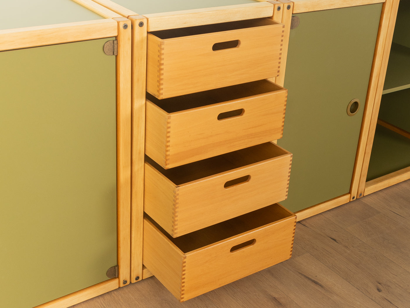 Flötotto chests of drawers