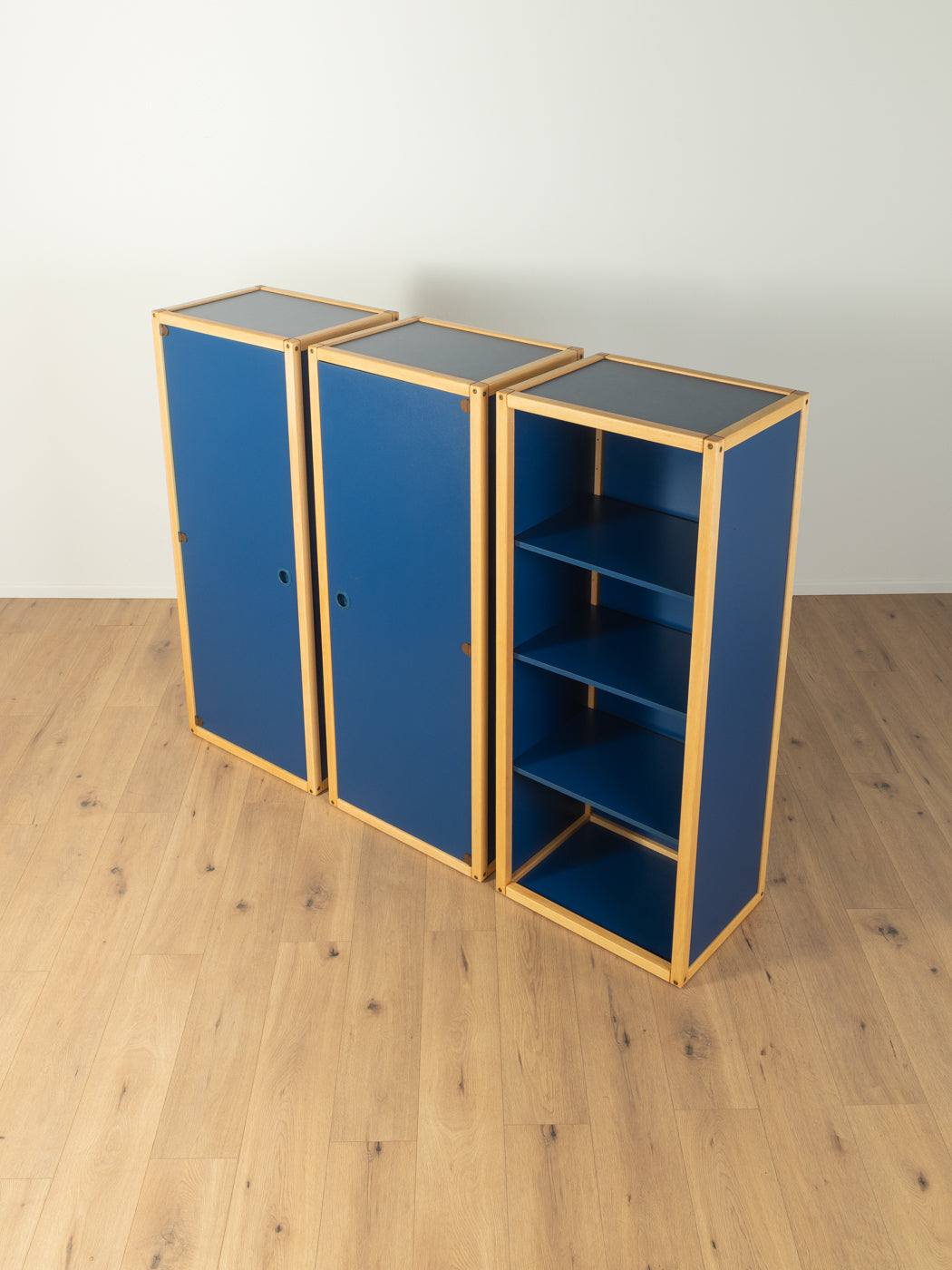 Flötotto Wardrobe