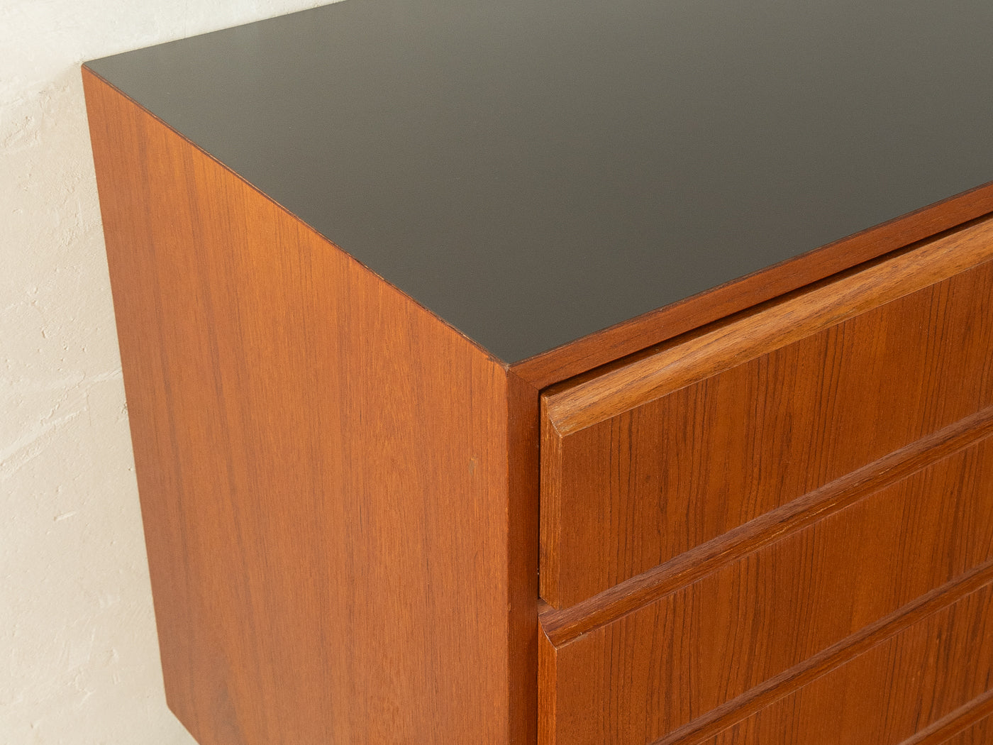 Einzigartige Kommode, Oldenburger Möbelwerkstätten