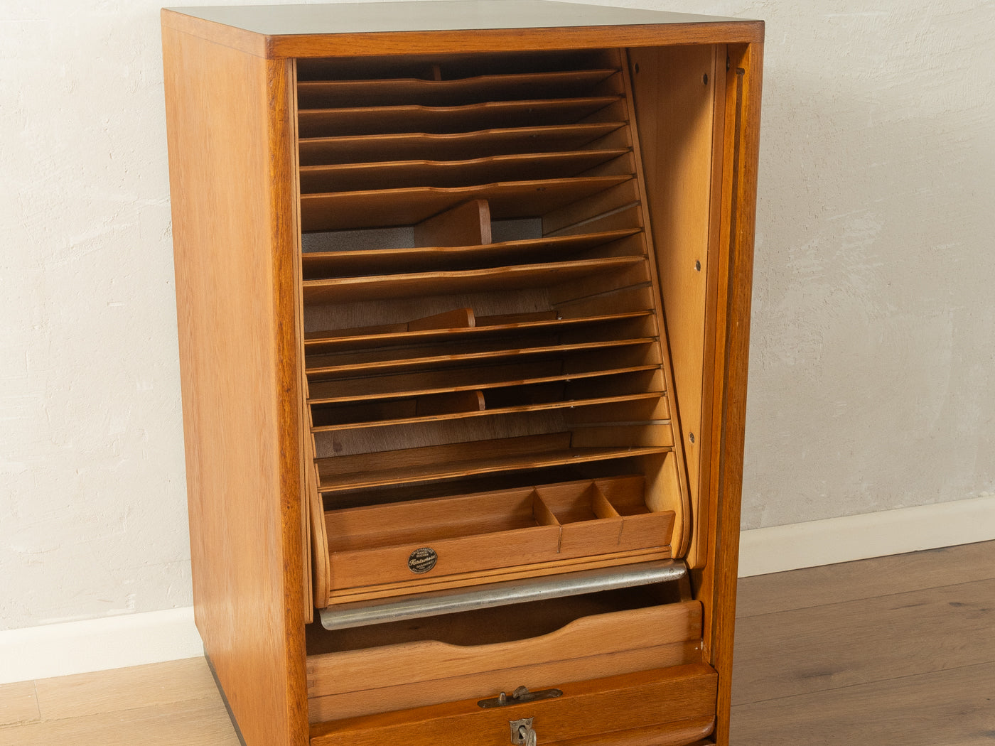 1960er Jahre Rollladenschrank, Fortschritt - Bild 5