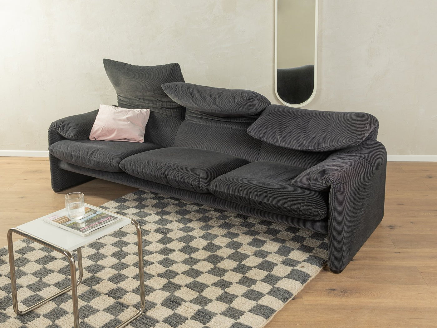 "675 MARALUNGA" Sofa, Vico Magistretti, Cassina - Mid Century Friends - Vintage - Retro - Mid Century