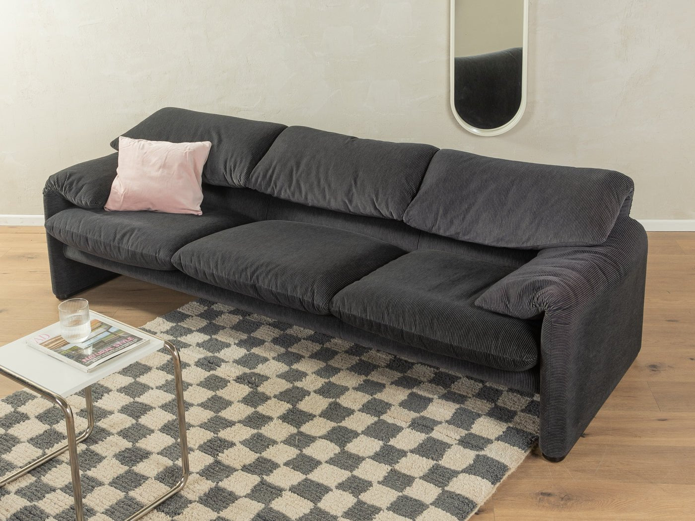 "675 MARALUNGA" Sofa, Vico Magistretti, Cassina - Mid Century Friends - Vintage - Retro - Mid Century