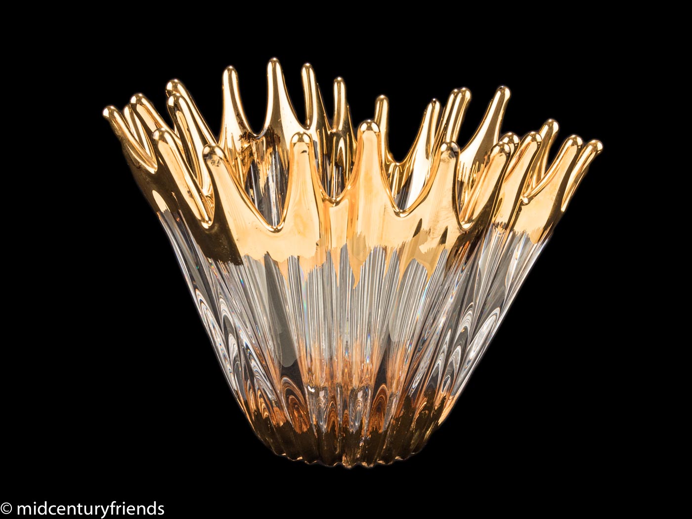 Mundgeblasene Kristallglasschale mit goldverziertem, wellenförmigem Design, handgefertigtes Unikat