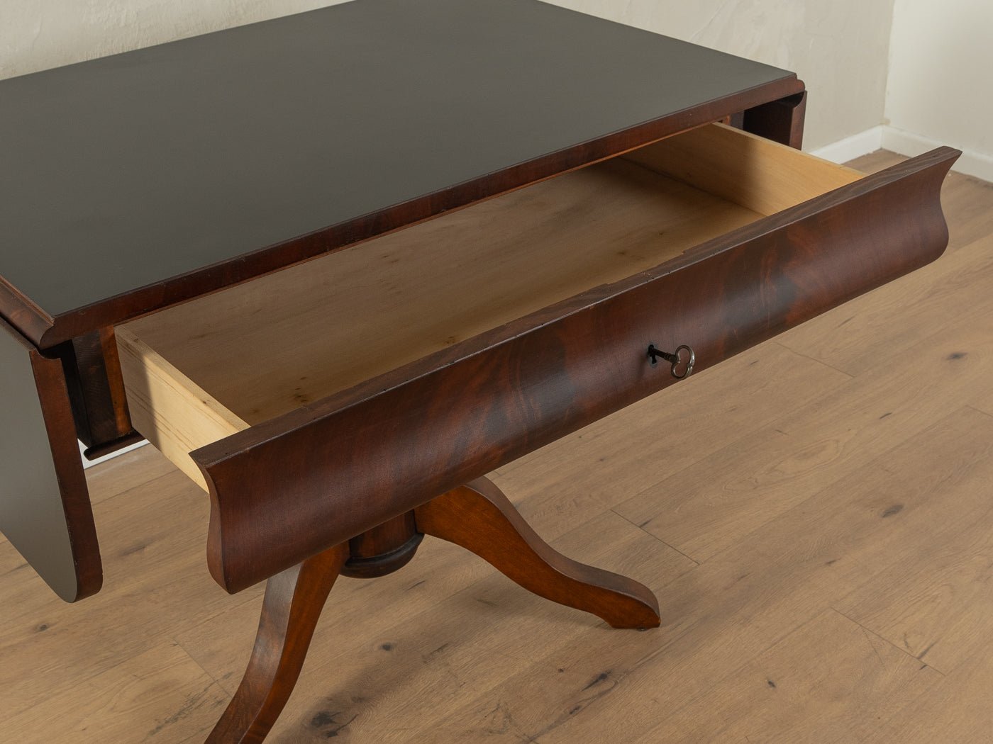 Antiker Schreibtisch - Mid Century Friends - Vintage - Retro - Mid Century