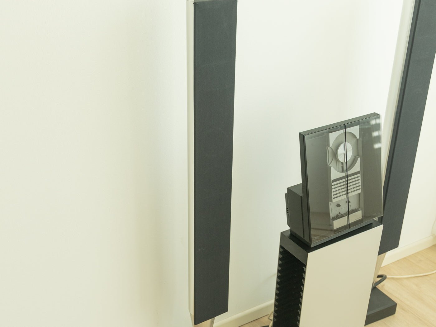 "BeoCenter 2500" & "BeoLab 8000", Bang & Olufsen - Mid Century Friends - Vintage - Retro - Mid Century
