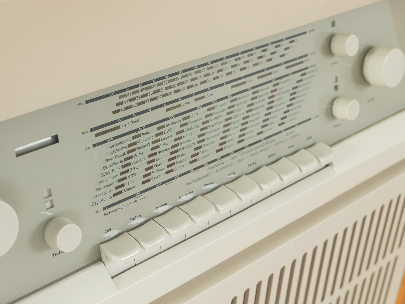 BRAUN "Atelier 1 - 81" & "L 1", Dieter Rams - Mid Century Friends - Vintage - Retro - Mid Century