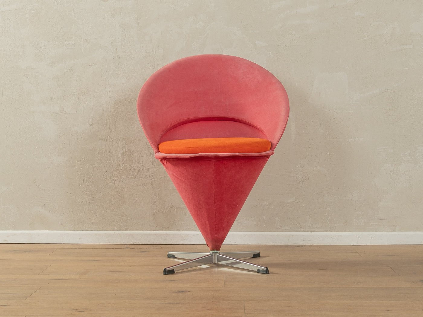 CONE CHAIRS, Verner Panton - Mid Century Friends - Vintage - Retro - Mid Century