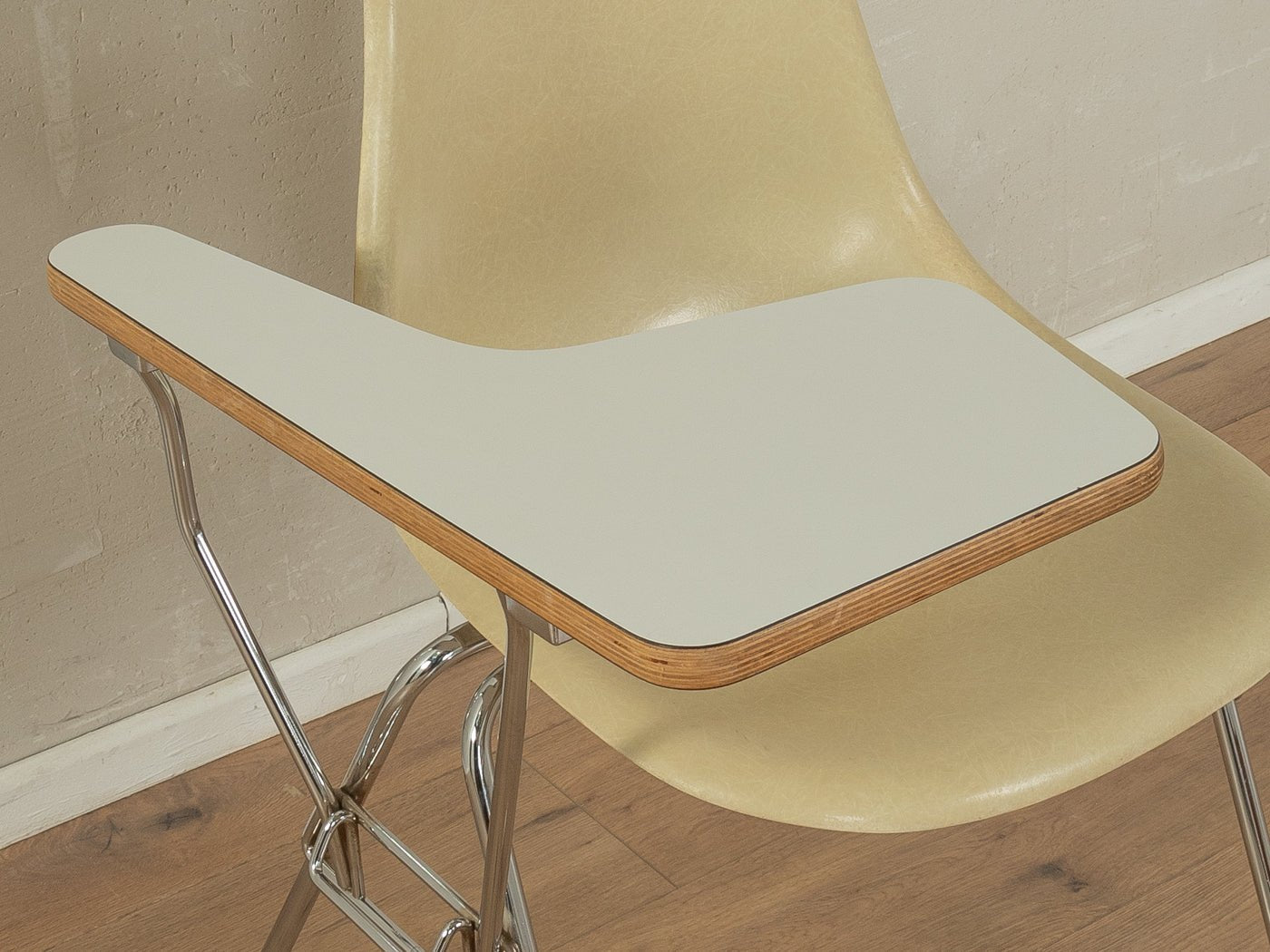 DSS - TA Stuhl, Charles & Ray Eames, Herman Miller - Mid Century Friends - Vintage - Retro - Mid Century