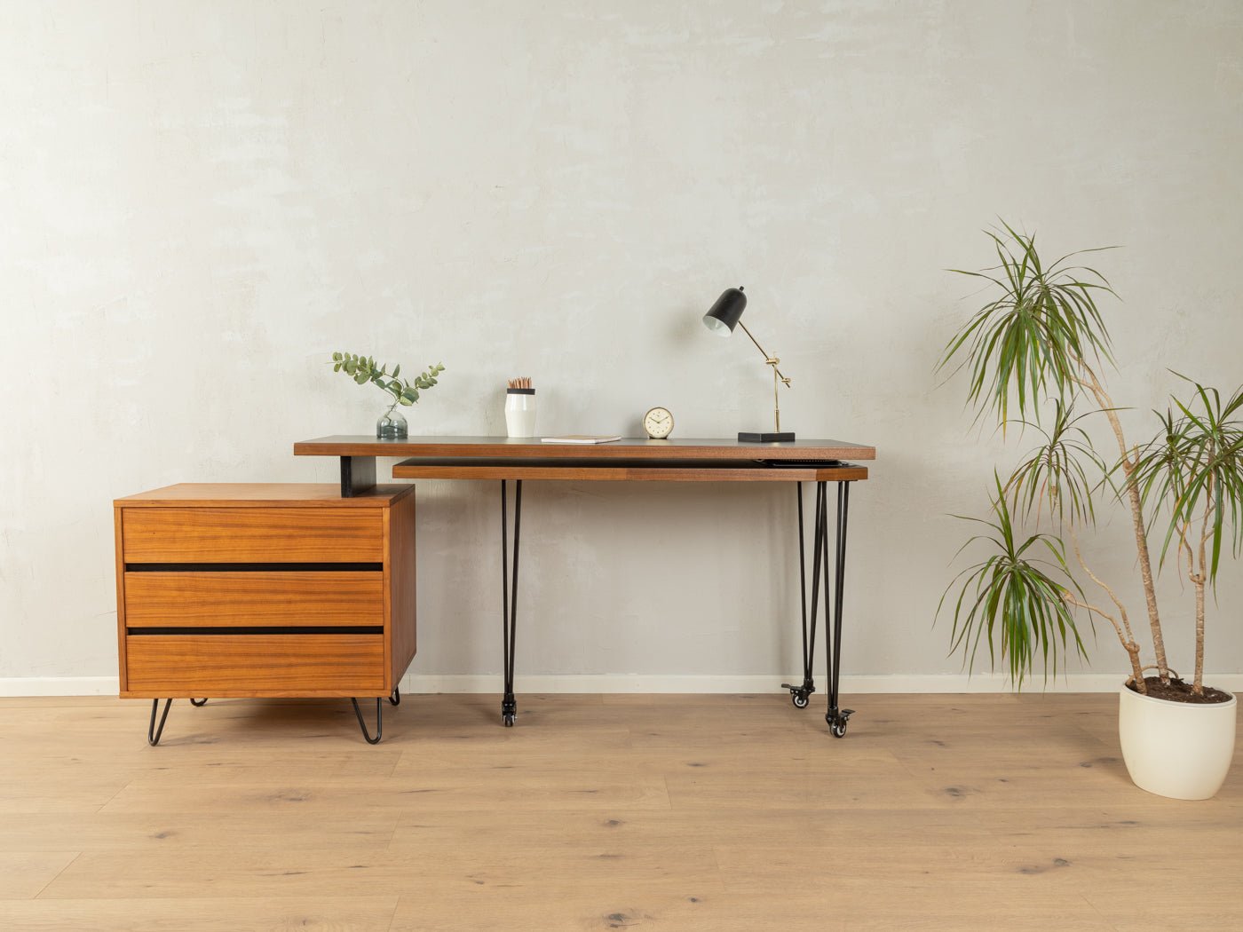 Einzigartiger Schreibtisch - Mid Century Friends - Vintage - Retro - Mid Century
