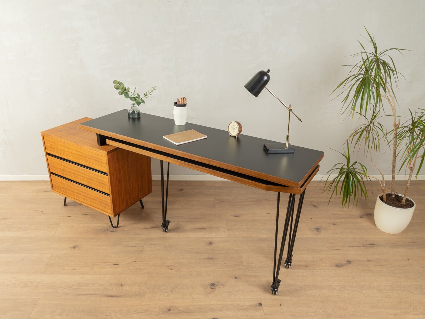 Einzigartiger Schreibtisch - Mid Century Friends - Vintage - Retro - Mid Century