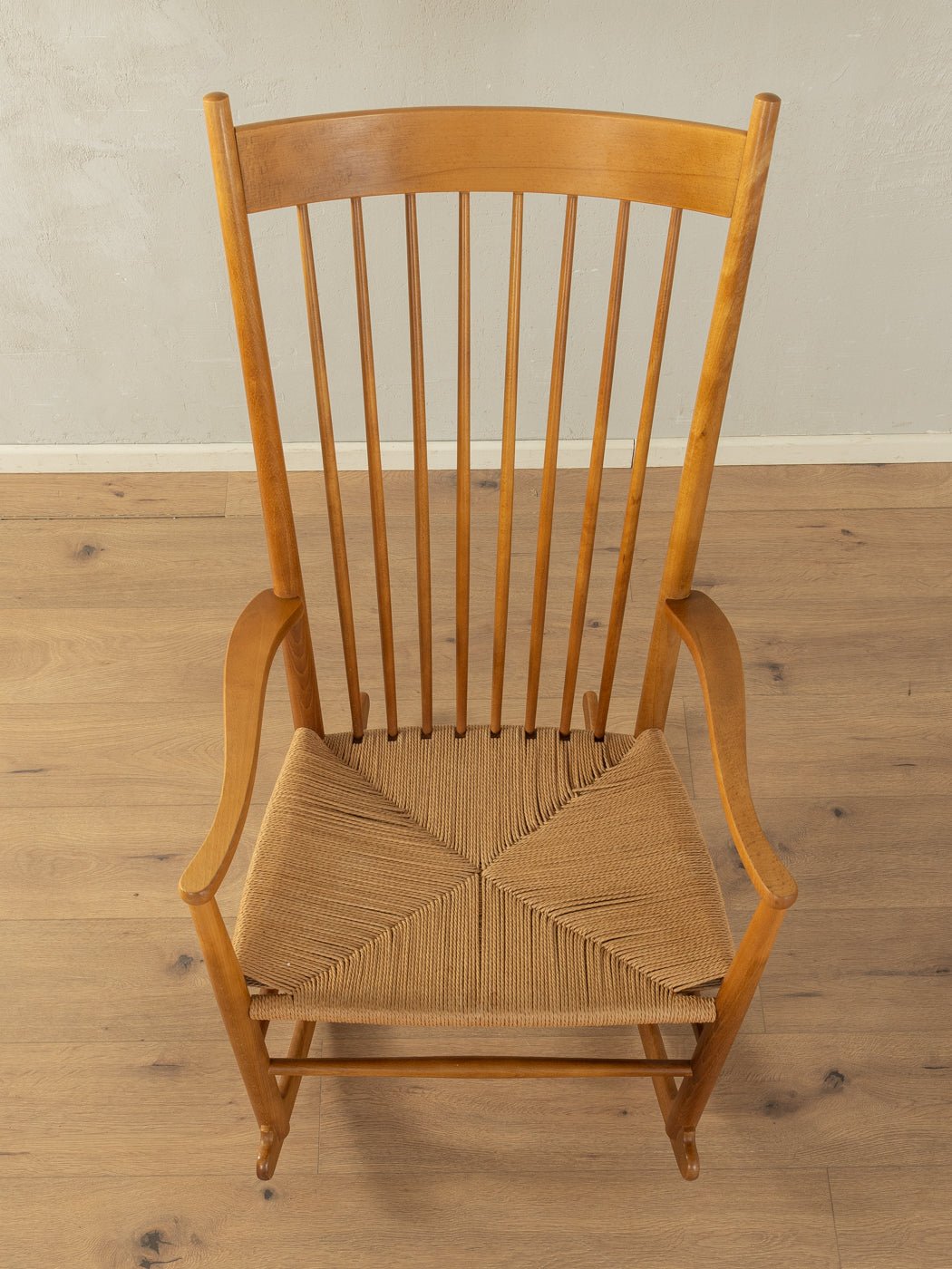 J16 Schaukelstuhl, Hans J. Wegner - Mid Century Friends - Vintage - Retro - Mid Century