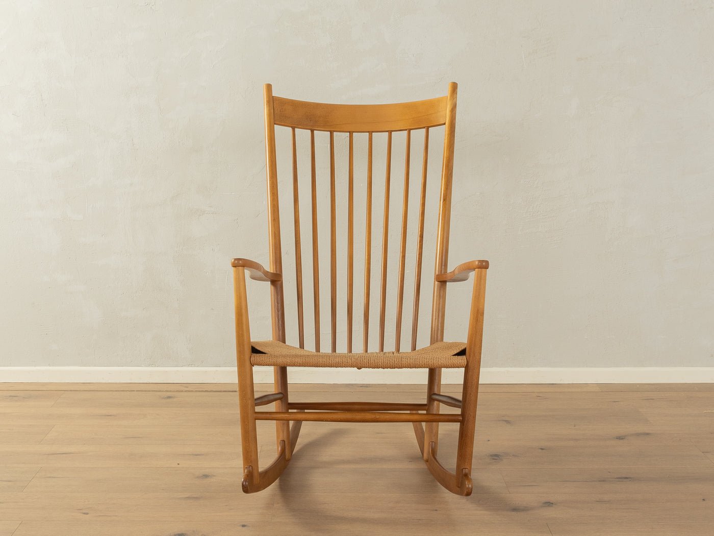 J16 Schaukelstuhl, Hans J. Wegner - Mid Century Friends - Vintage - Retro - Mid Century