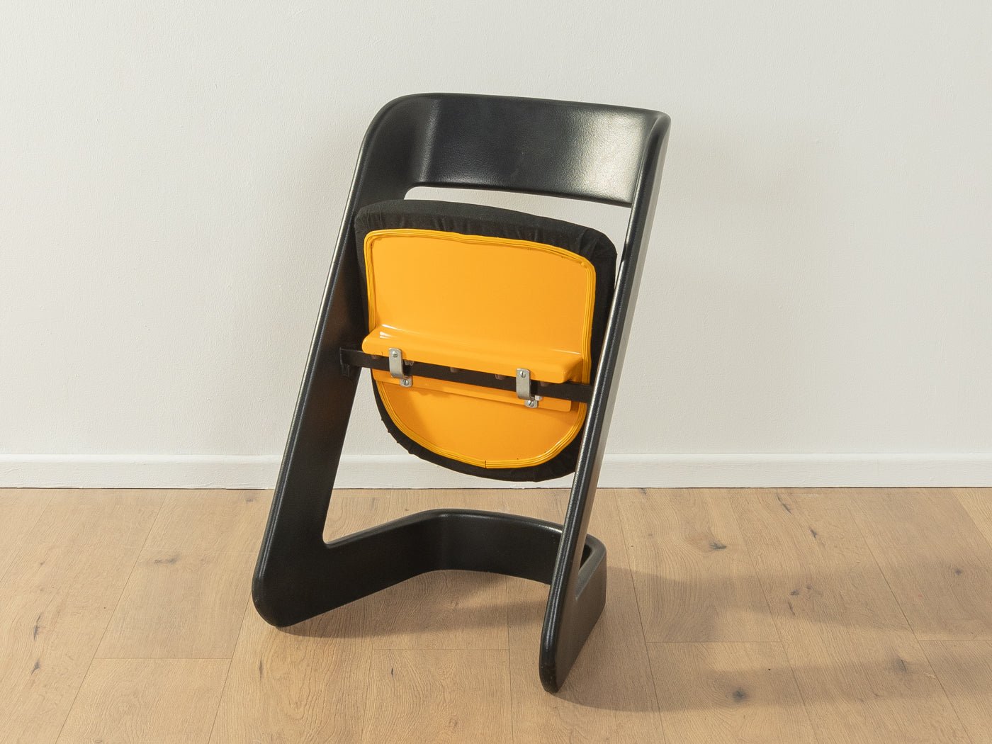 Lucy Chairs, Peter Ghyczy - Mid Century Friends - Vintage - Retro - Mid Century