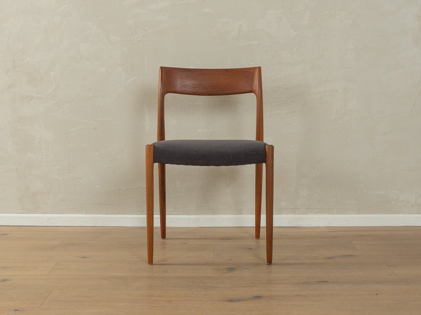 Modell 77 Esszimmerstuhl, Niels O. Møller - Mid Century Friends - Vintage - Retro - Mid Century