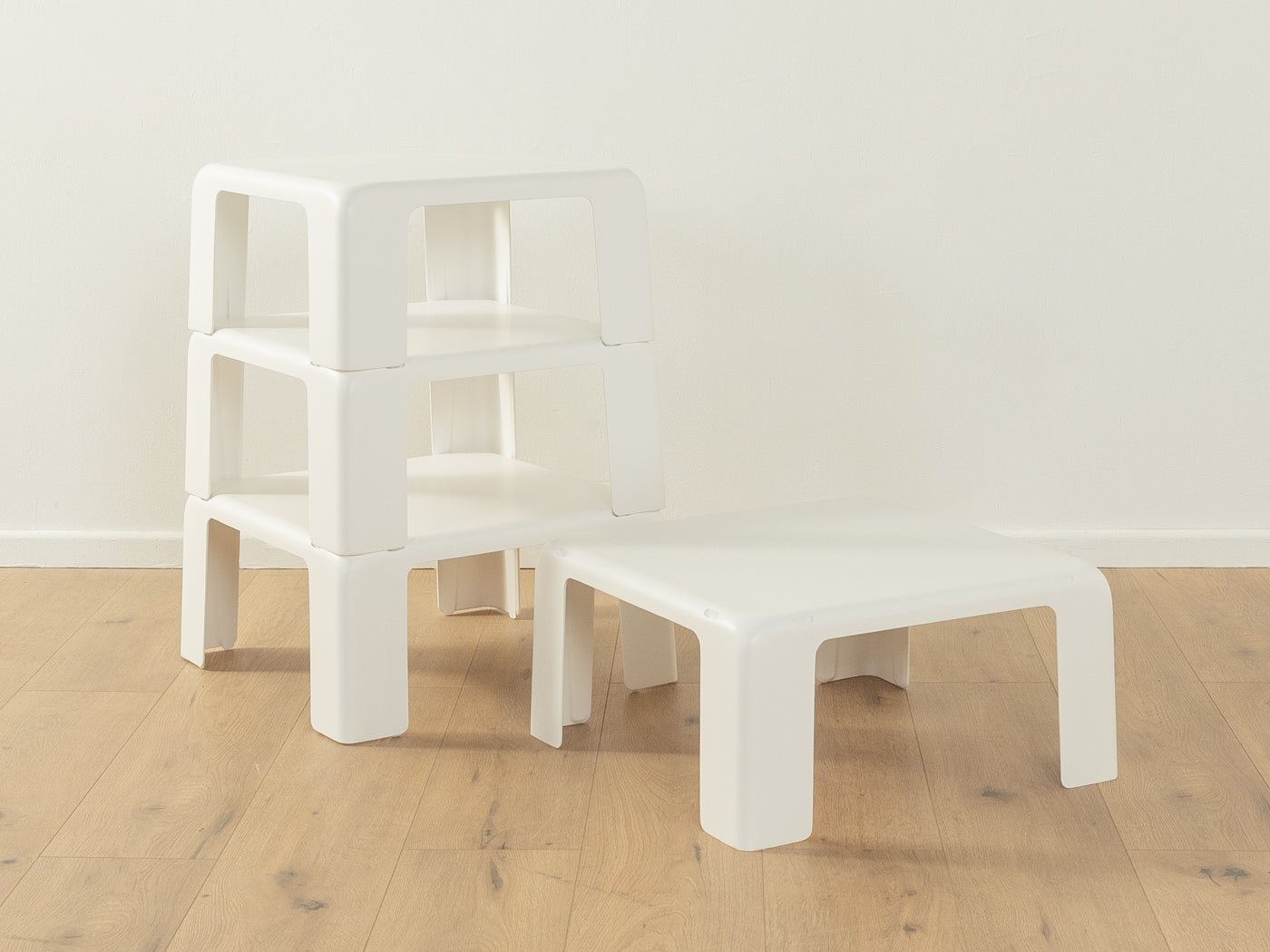 Space Age Beistelltische, GATTI, Mario Bellini - Mid Century Friends - Vintage - Retro - Mid Century