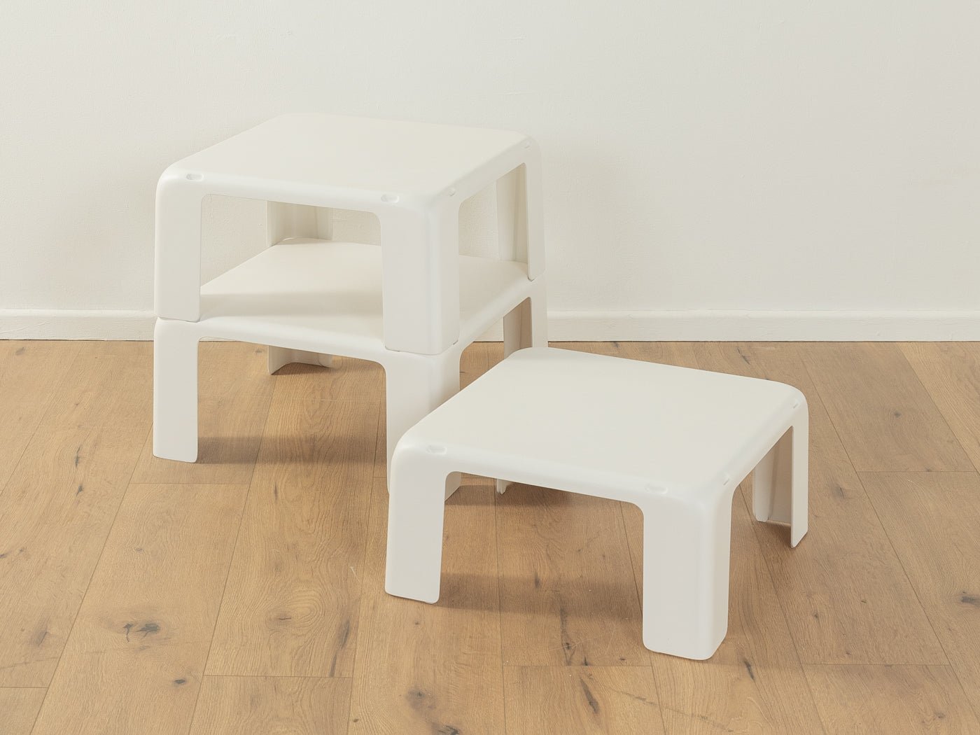 Space Age Beistelltische, GATTI, Mario Bellini - Mid Century Friends - Vintage - Retro - Mid Century