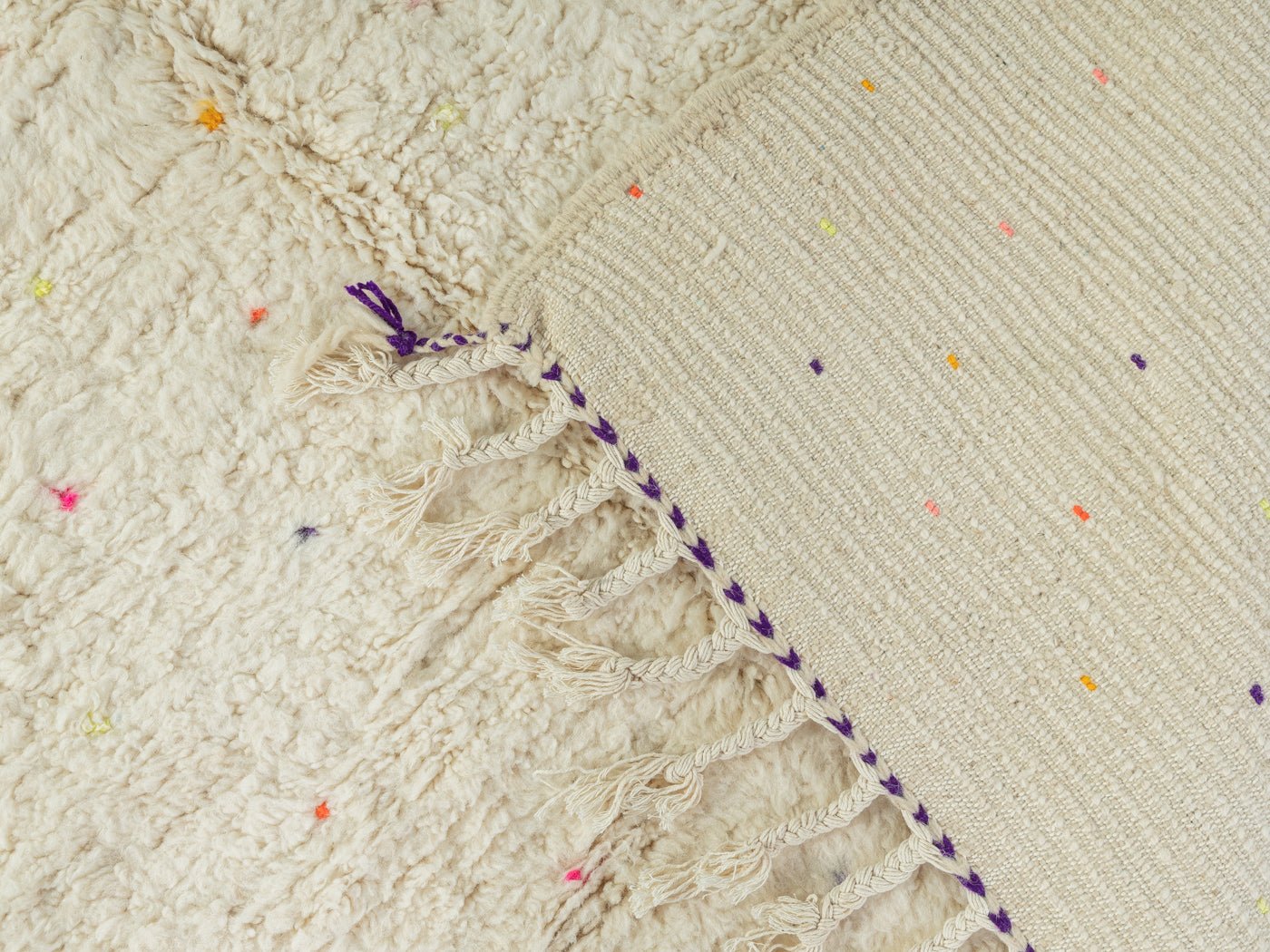 Tiny Polka Dots II, Berber Teppich, 150 x 250 - Mid Century Friends - Vintage - Retro - Mid Century