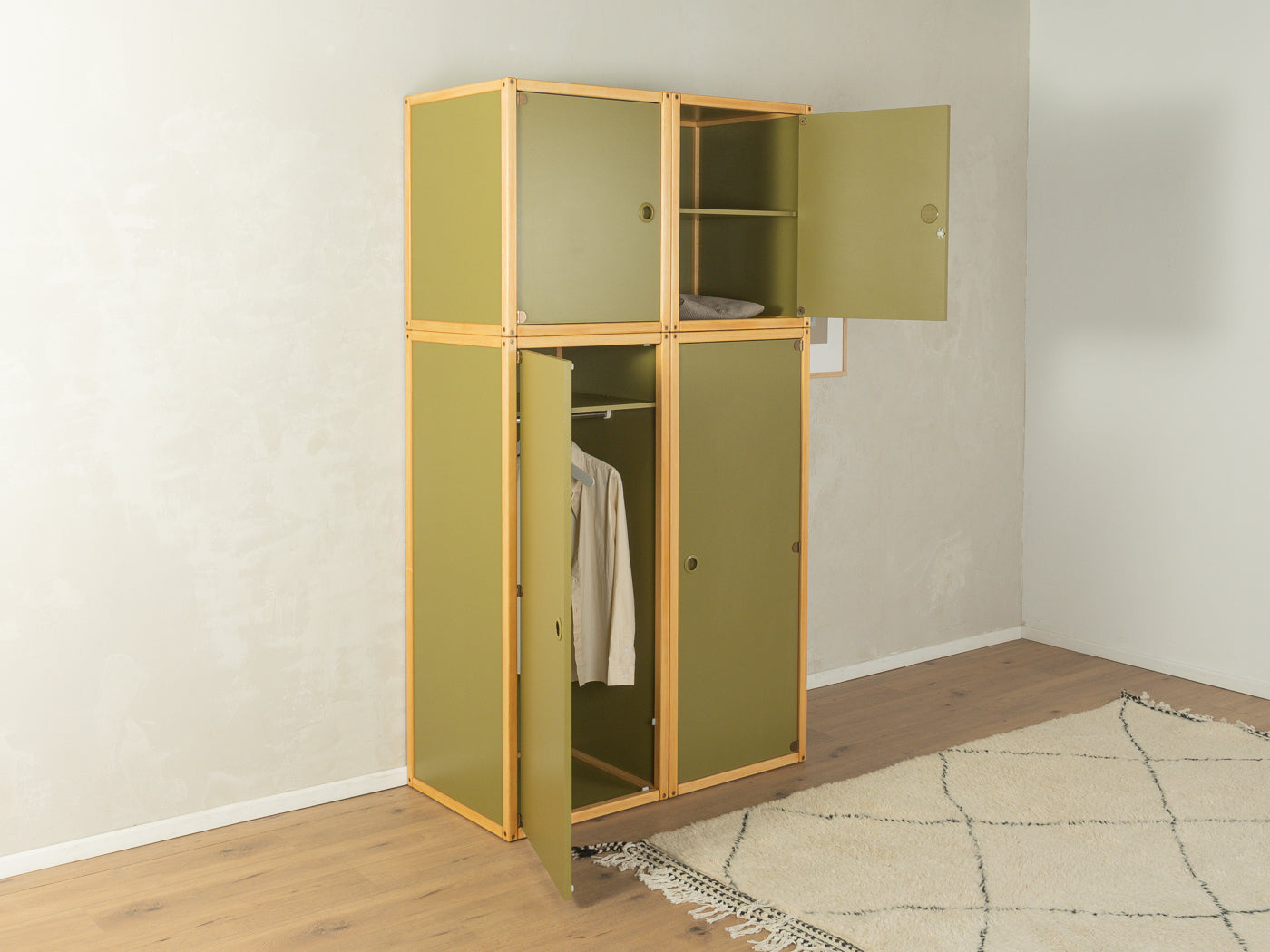 Flötotto wardrobe