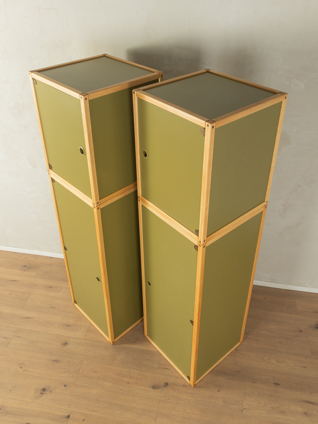 Flötotto wardrobe