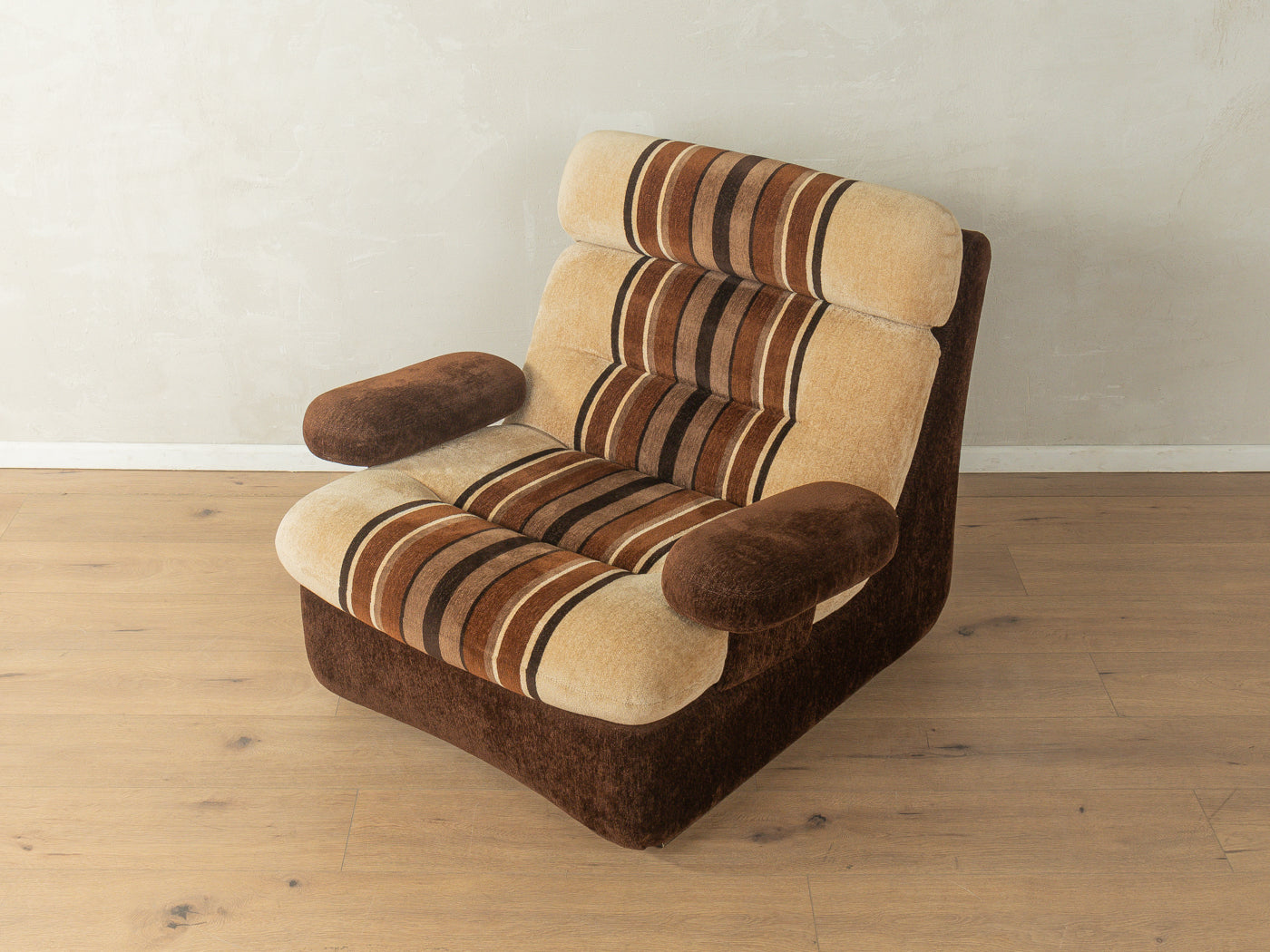 1970s armchair
