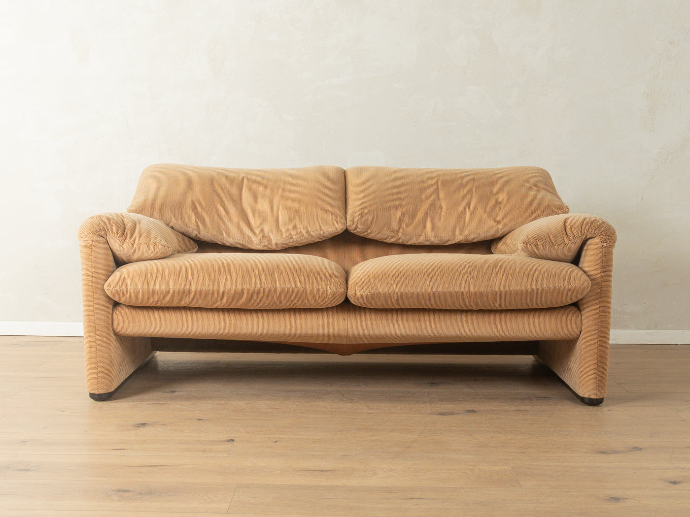 675 MARALUNGA Sofa, Vico Magistretti, Cassina