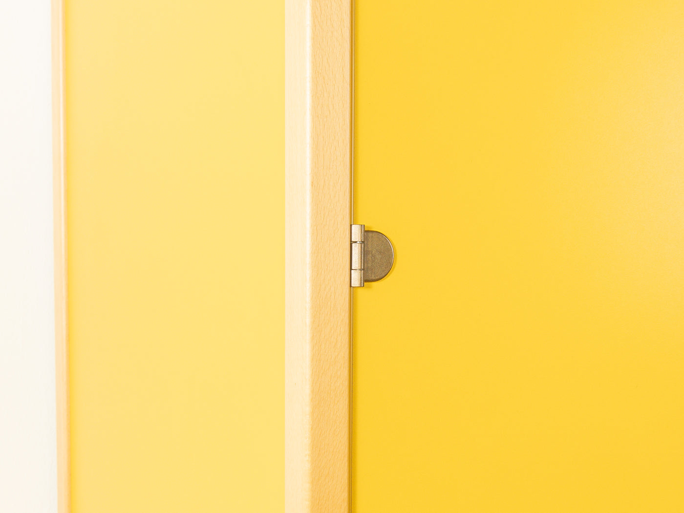 Flötotto Kleiderschrank