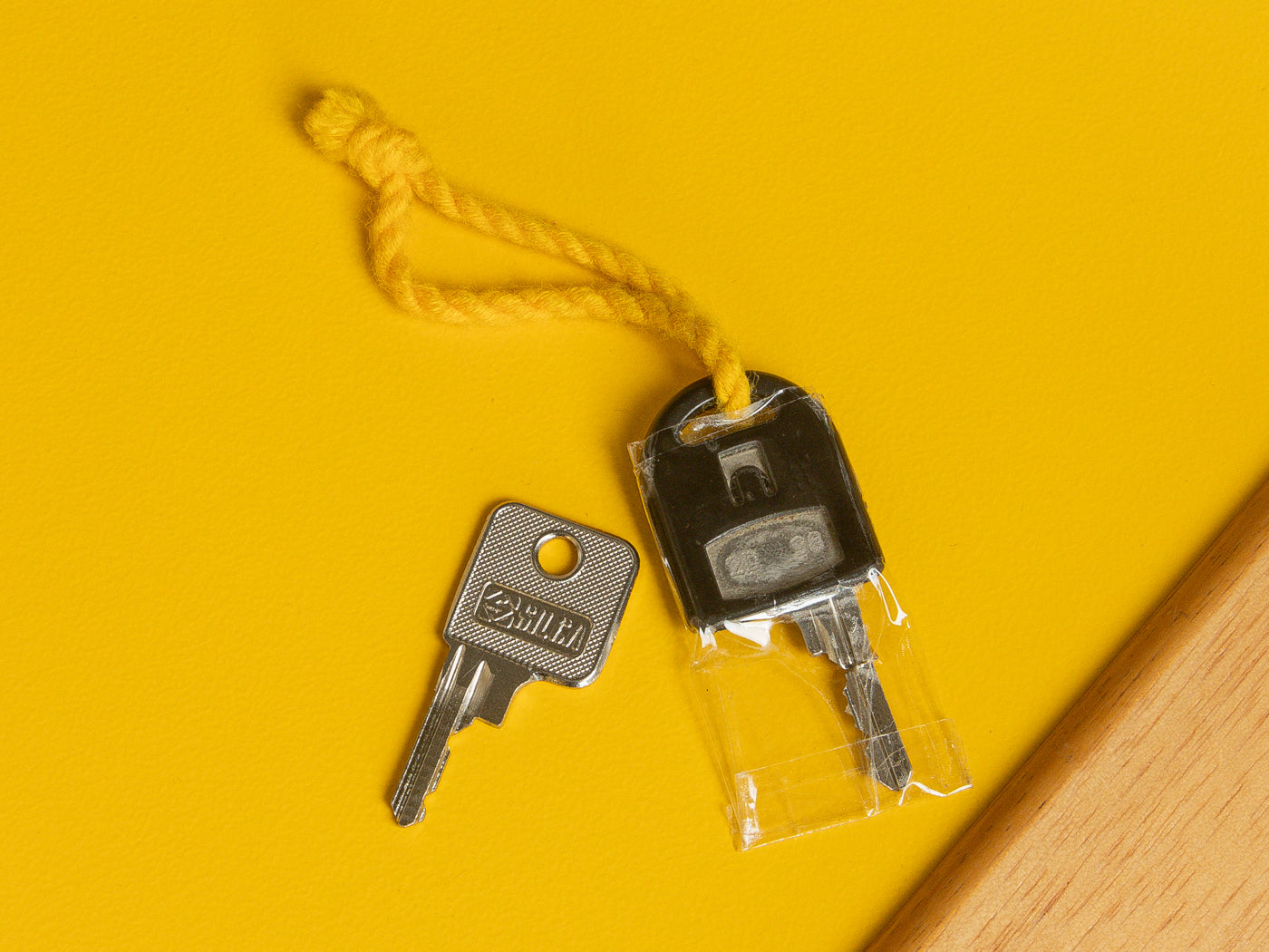 Flötotto Kleiderschrank