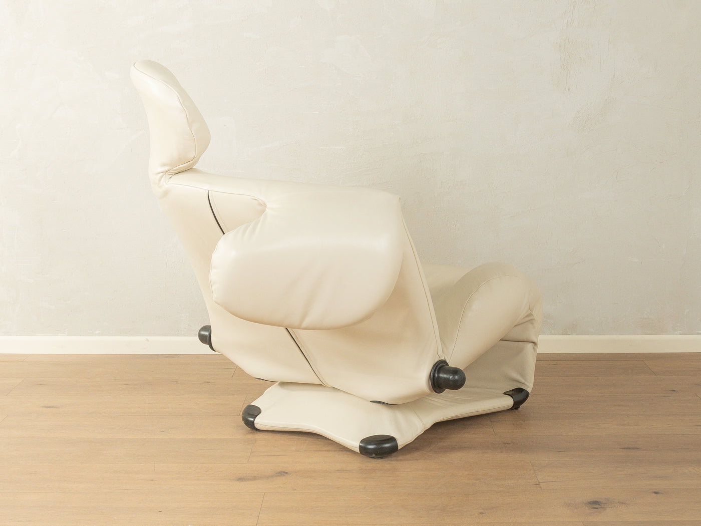 WINK armchair, Toshiyuki Kita, Cassina – MCF Select