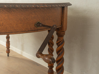 Victorian dining table, circa 1840